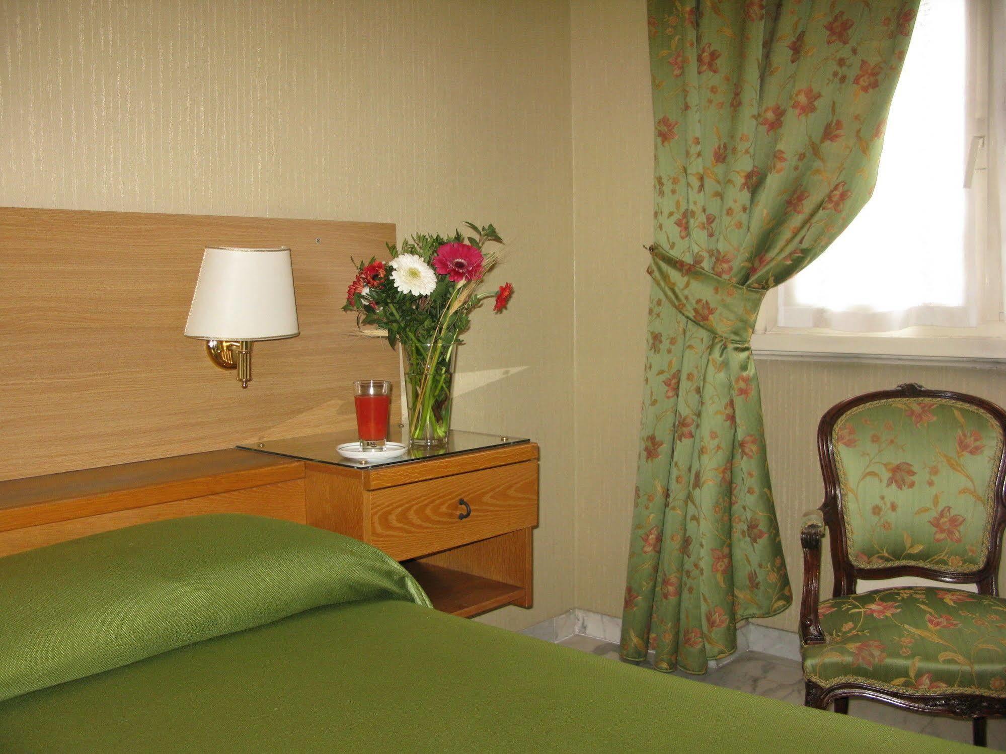 York Hotel Roma Eksteriør bilde